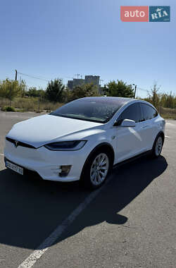 Внедорожник / Кроссовер Tesla Model X 2017 в Киеве