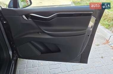 Внедорожник / Кроссовер Tesla Model X 2019 в 