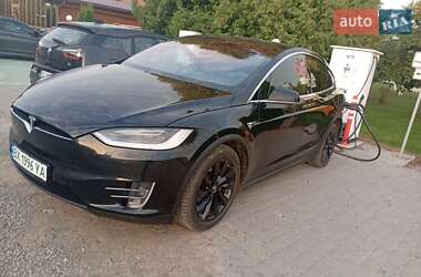 Позашляховик / Кросовер Tesla Model X 2018 в 