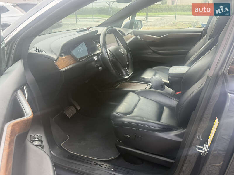 Внедорожник / Кроссовер Tesla Model X 2019 в Хмельницком