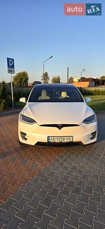 Tesla Model X 2018
