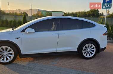 Внедорожник / Кроссовер Tesla Model X 2018 в 