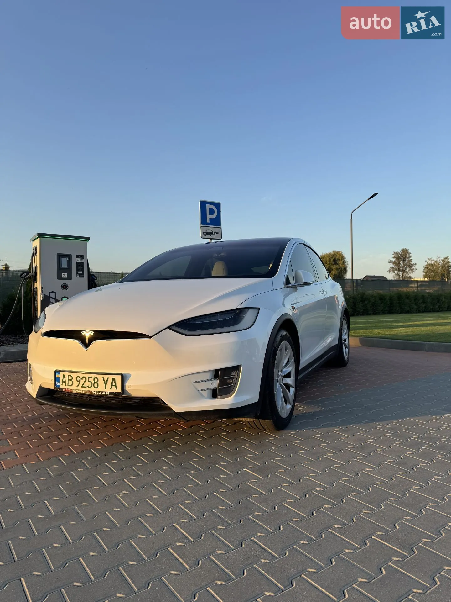 2018 Tesla Model X - мініатюра 15