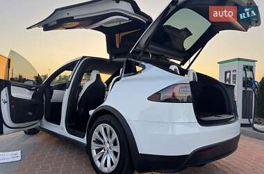 Внедорожник / Кроссовер Tesla Model X 2018 в 