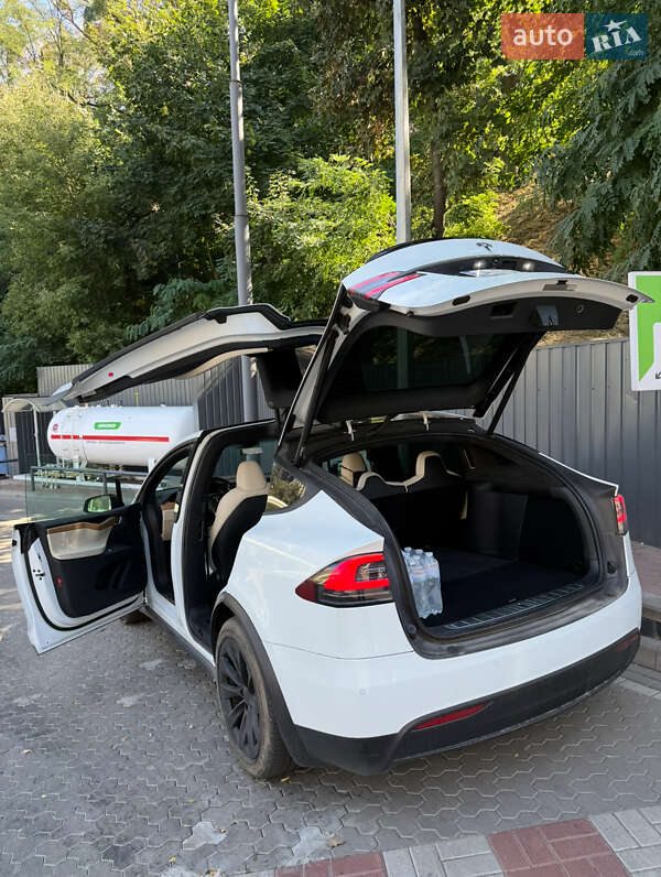 Позашляховик / Кросовер Tesla Model X 2020 в Києві