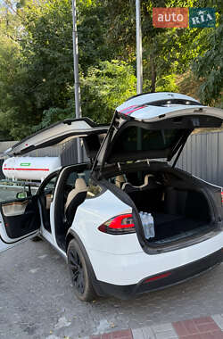 Внедорожник / Кроссовер Tesla Model X 2020 в 