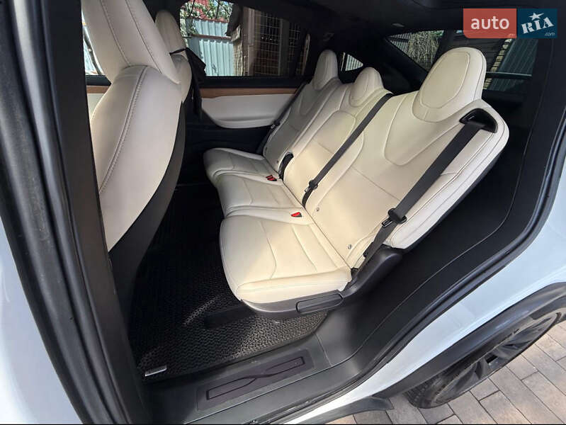 Позашляховик / Кросовер Tesla Model X 2020 в Києві