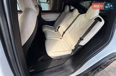 Внедорожник / Кроссовер Tesla Model X 2020 в 