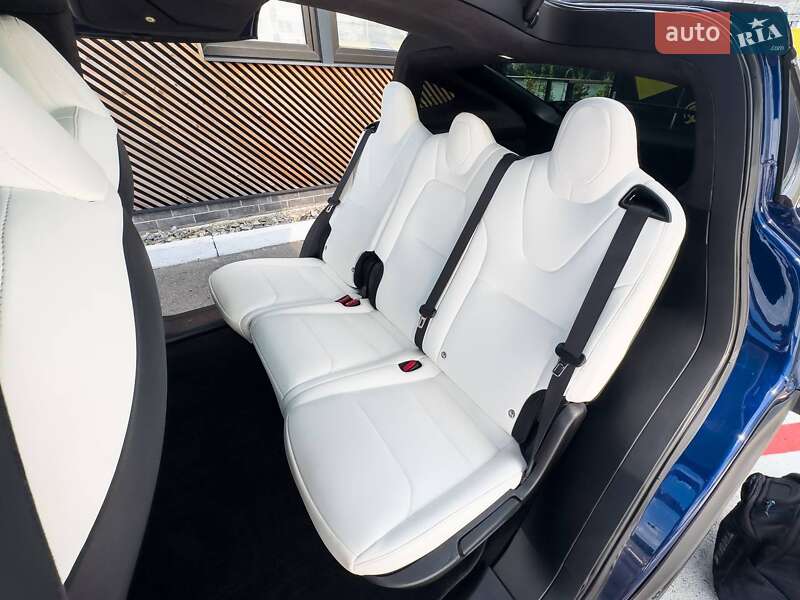 Позашляховик / Кросовер Tesla Model X 2019 в Києві фото 9 Позашляховик / Кросовер Tesla Model X 2019 в Києві