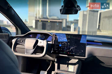 Позашляховик / Кросовер Tesla Model X 2022 в 