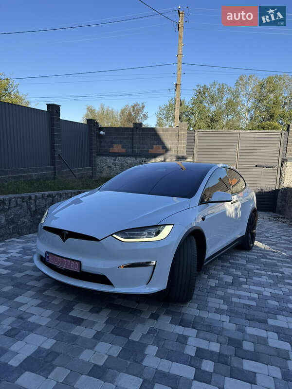 Позашляховик / Кросовер Tesla Model X 2023 в 