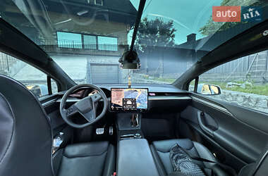 Позашляховик / Кросовер Tesla Model X 2023 в 