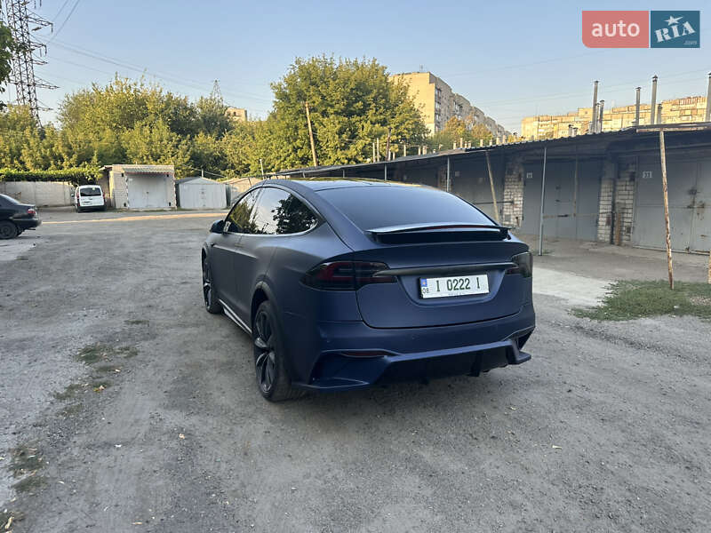 Позашляховик / Кросовер Tesla Model X 2018 в Дніпрі