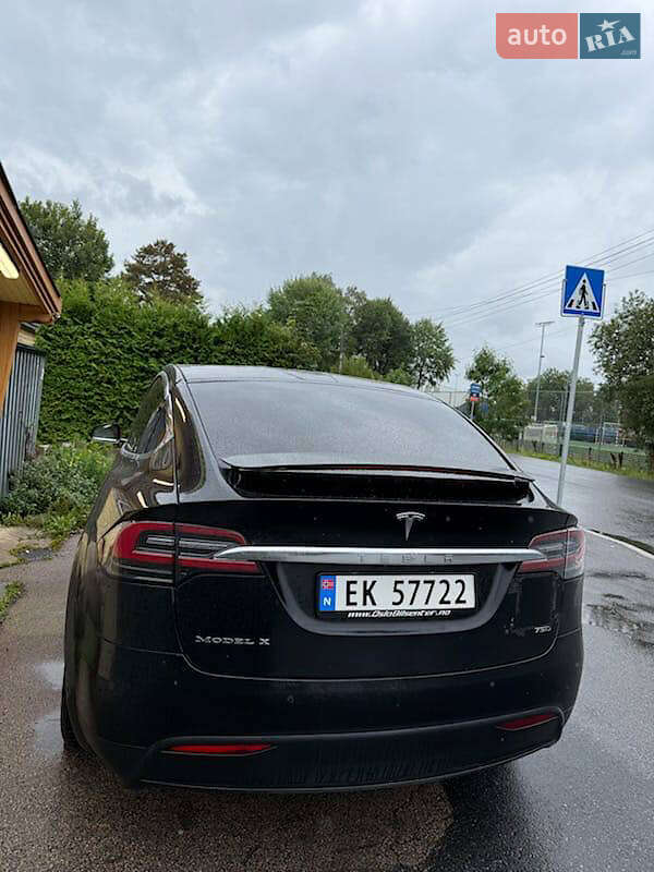 Позашляховик / Кросовер Tesla Model X 2017 в Одесі
