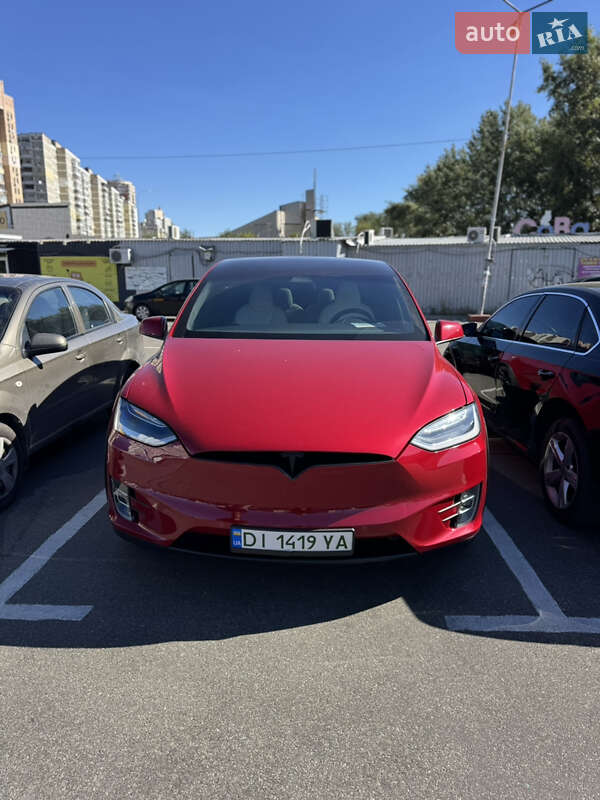Позашляховик / Кросовер Tesla Model X 2018 в Києві