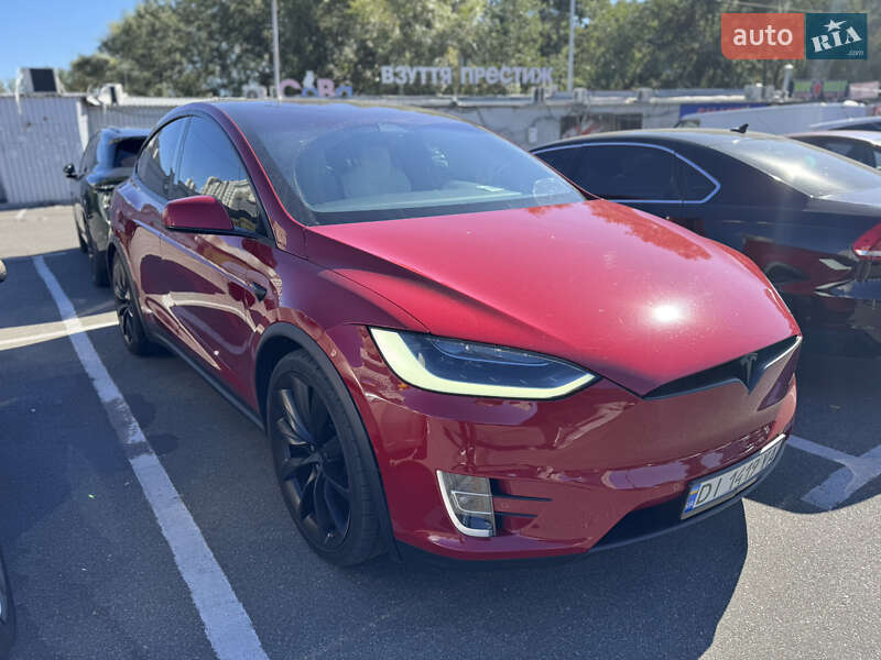 Позашляховик / Кросовер Tesla Model X 2018 в Києві