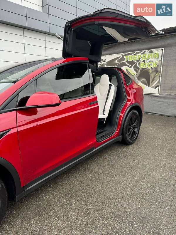 Позашляховик / Кросовер Tesla Model X 2018 в Києві