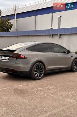Позашляховик / Кросовер Tesla Model X 2019 в 