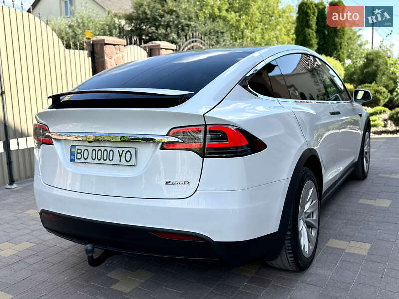 Внедорожник / Кроссовер Tesla Model X 2017 в Тернополе