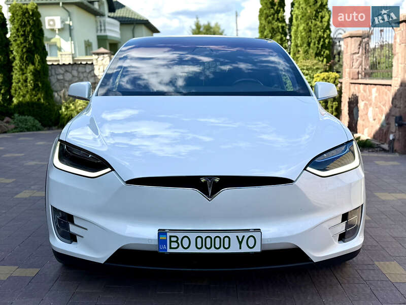 Внедорожник / Кроссовер Tesla Model X 2017 в Тернополе