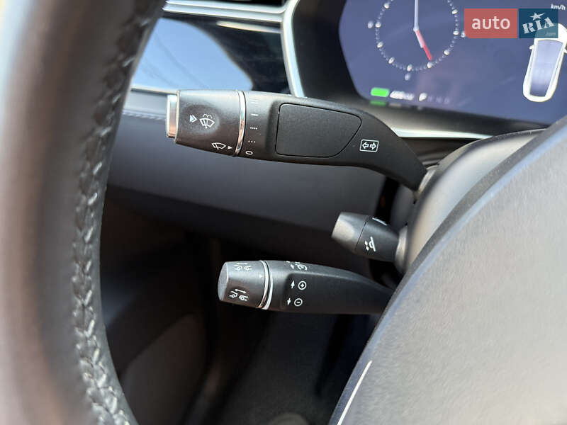 Внедорожник / Кроссовер Tesla Model X 2017 в Тернополе