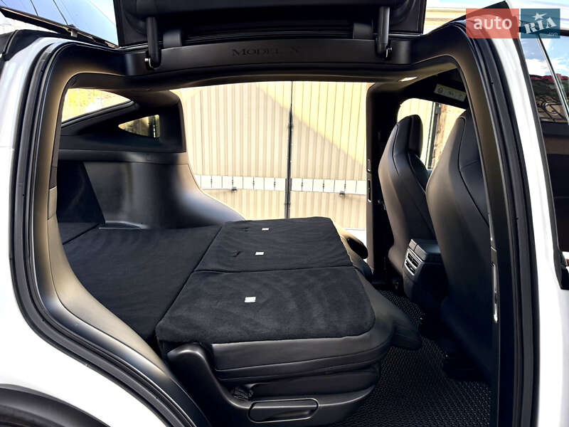 Внедорожник / Кроссовер Tesla Model X 2017 в Тернополе