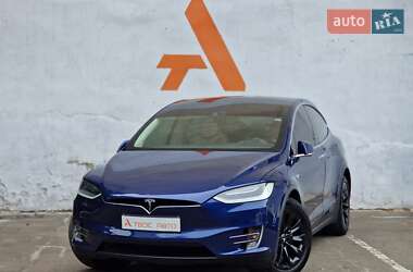 Позашляховик / Кросовер Tesla Model X 2016 в 