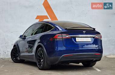 Позашляховик / Кросовер Tesla Model X 2016 в 