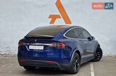 Позашляховик / Кросовер Tesla Model X 2016 в 