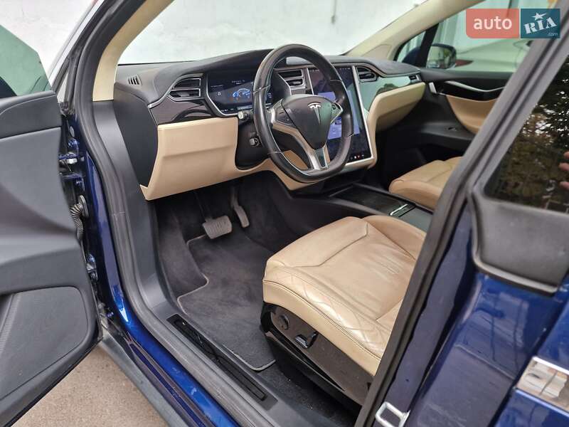 Позашляховик / Кросовер Tesla Model X 2016 в Одесі