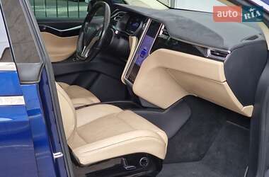 Позашляховик / Кросовер Tesla Model X 2016 в 