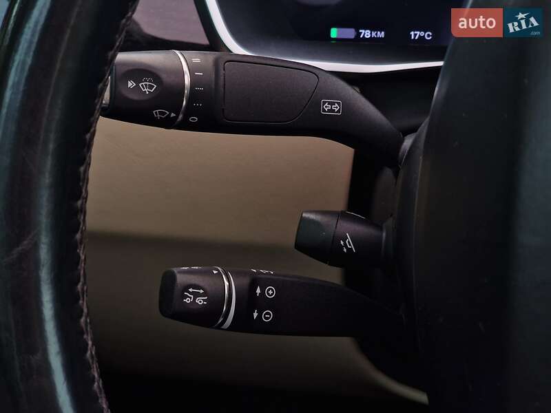 Позашляховик / Кросовер Tesla Model X 2016 в Одесі