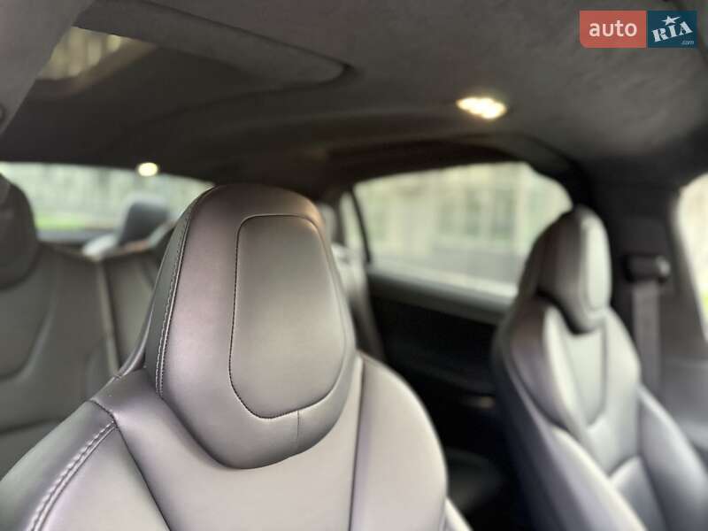 Позашляховик / Кросовер Tesla Model X 2020 в Києві