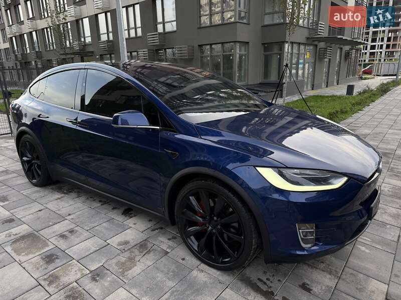 Позашляховик / Кросовер Tesla Model X 2020 в Києві