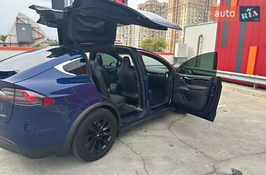 Внедорожник / Кроссовер Tesla Model X 2017 в 