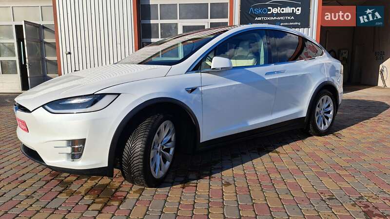 Внедорожник / Кроссовер Tesla Model X 2018 в Костополе