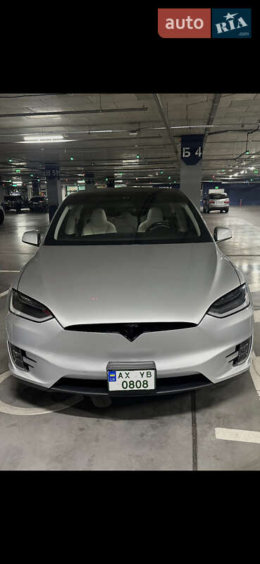 Позашляховик / Кросовер Tesla Model X 2017 в Харкові фото 2 Позашляховик / Кросовер Tesla Model X 2017 в Харкові