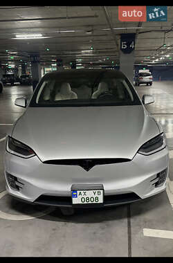 Внедорожник / Кроссовер Tesla Model X 2017 в 