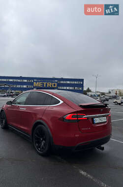 Позашляховик / Кросовер Tesla Model X 2017 в 