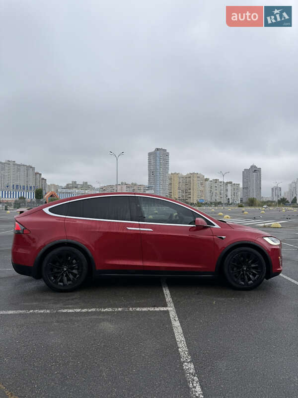 Внедорожник / Кроссовер Tesla Model X 2017 в Киеве