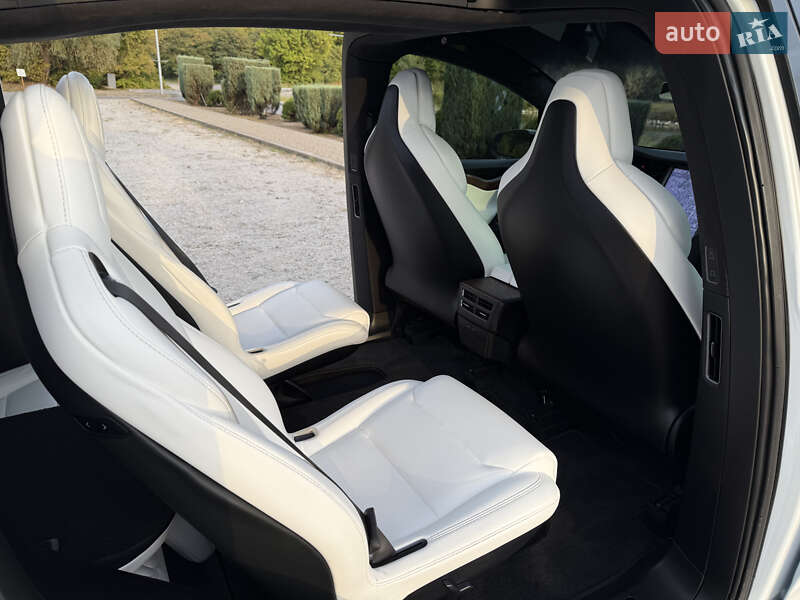 Позашляховик / Кросовер Tesla Model X 2019 в Дніпрі фото 42 Позашляховик / Кросовер Tesla Model X 2019 в Дніпрі