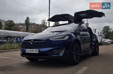 Позашляховик / Кросовер Tesla Model X 2017 в 