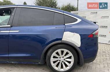 Внедорожник / Кроссовер Tesla Model X 2017 в 
