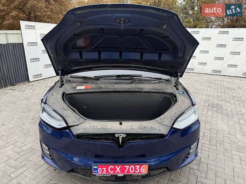 Внедорожник / Кроссовер Tesla Model X 2017 в Луцке