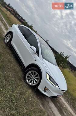 Внедорожник / Кроссовер Tesla Model X 2021 в Киеве