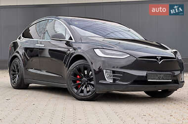 Внедорожник / Кроссовер Tesla Model X 2018 в 