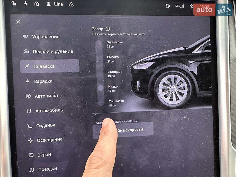 Позашляховик / Кросовер Tesla Model X 2018 в Києві