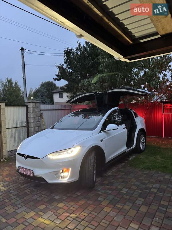 Позашляховик / Кросовер Tesla Model X 2020 в Києві фото 3 Позашляховик / Кросовер Tesla Model X 2020 в Києві