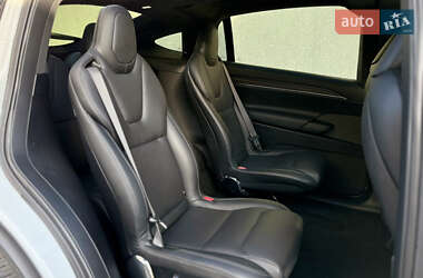 Позашляховик / Кросовер Tesla Model X 2022 в 