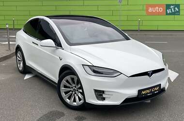 Внедорожник / Кроссовер Tesla Model X 2019 в 